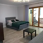 Apartament Pod świerkami *