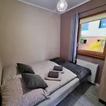 Pod świerkami *