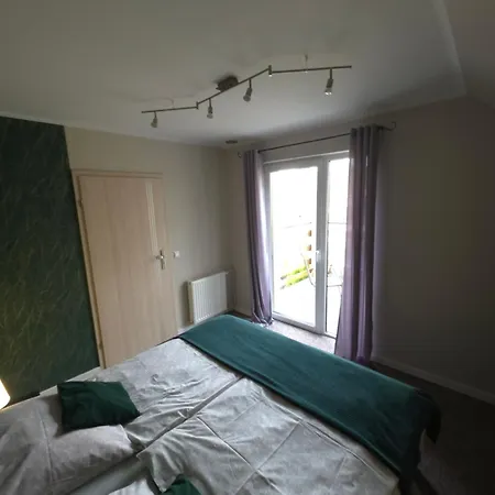 Apartament Pod świerkami *